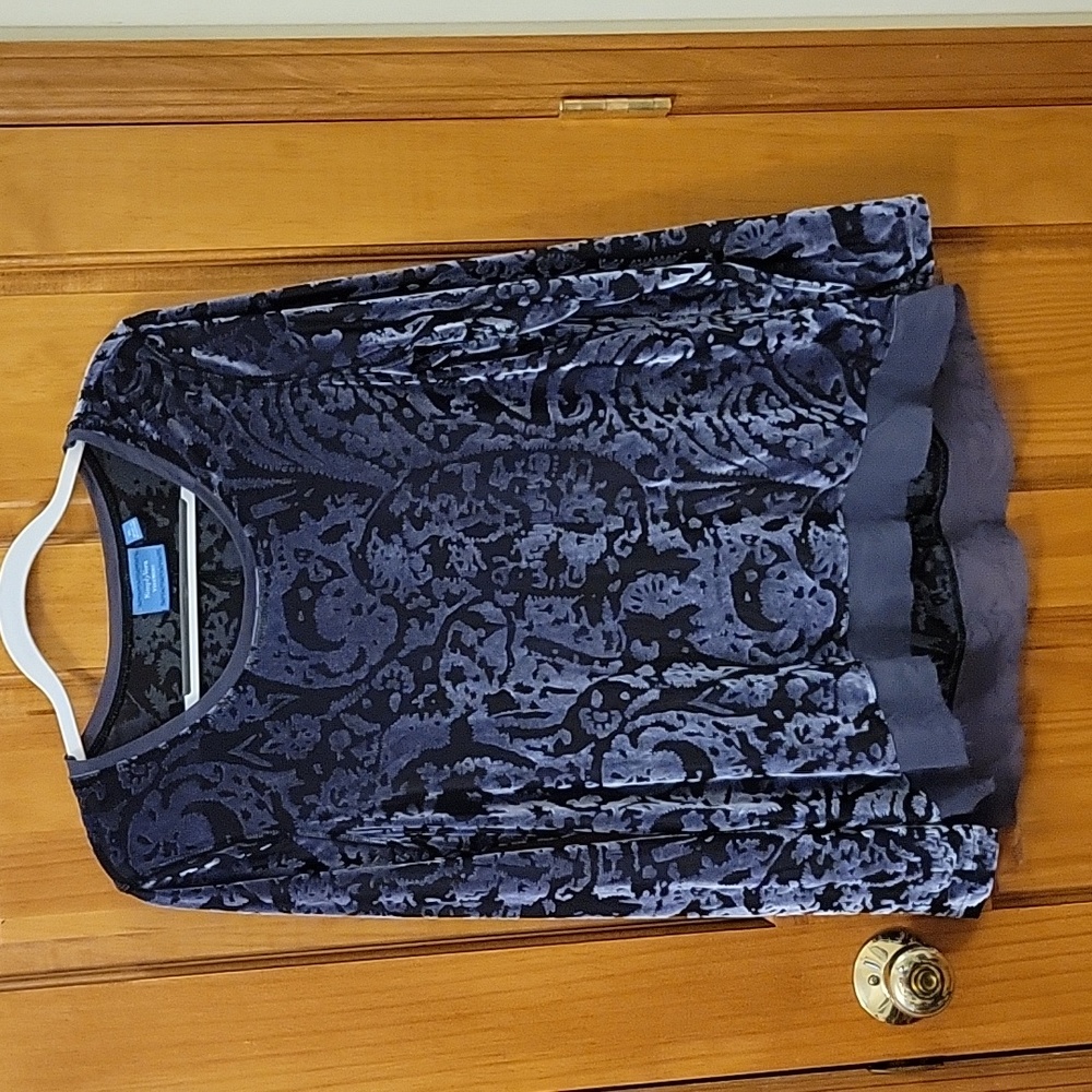 Long sleeve top